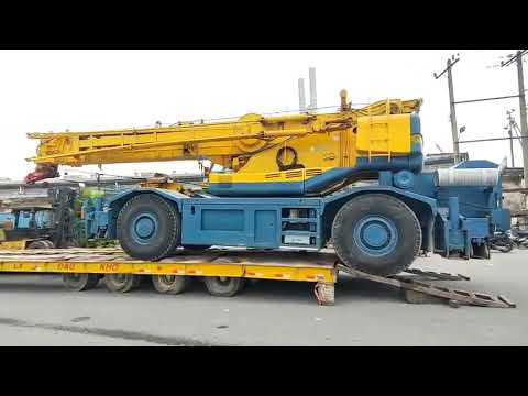 Thủ tục hải quan, vận chuyển cẩu lốp 50 tấn KATO tại cảng Tân Thuận Đông