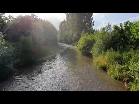 Furia apei: Cum vine o viitură pe un râu