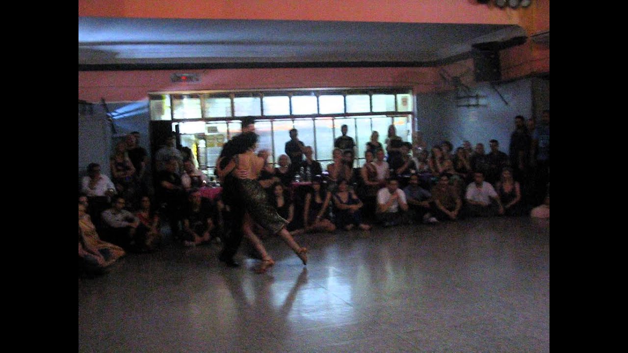 MOIRA CASTELLANO y RICARDO BIGGERI en Viva La Pepa Milonga (3/4)