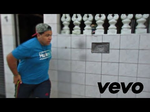 Pabllo Vittar - Corpo Sensual (feat. Mateus Carrilho) (Videoclipe Oficial) - PARODIA