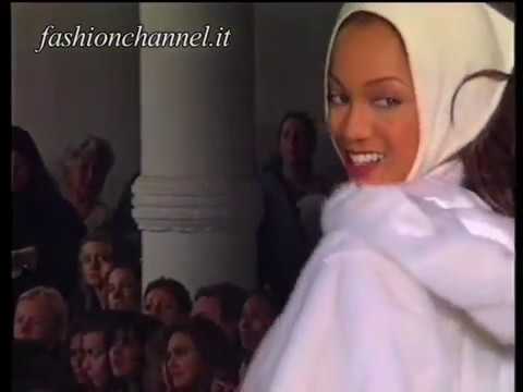 "Isaac Mizrahi" Autumn Winter 1993 1994 New York 2 of 4 pret a porter woman by FashionChannel