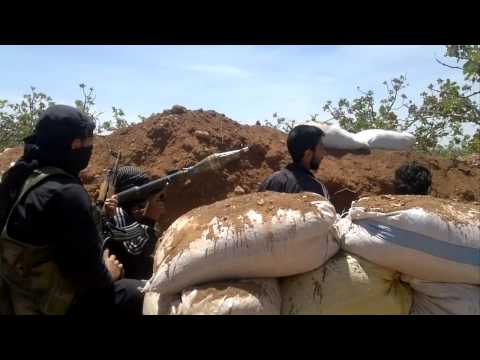 اشتباكات بين مقاتلي الفرقة السادسة وقوات النظام في جبهة مورك في ريف حماة