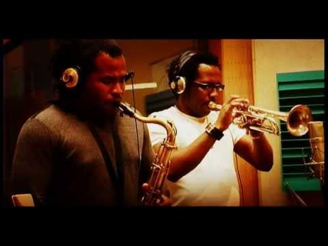 Apolo Bass en directo en estudio.