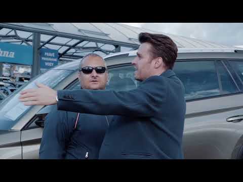 Leoš Mareš a Patrik Hezucký si vybírají vůz