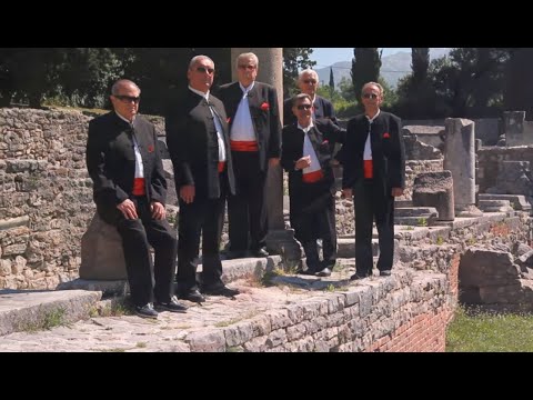 Sa izvora ladna voda izvire - Klapa Lučica (OFFICIAL VIDEO)