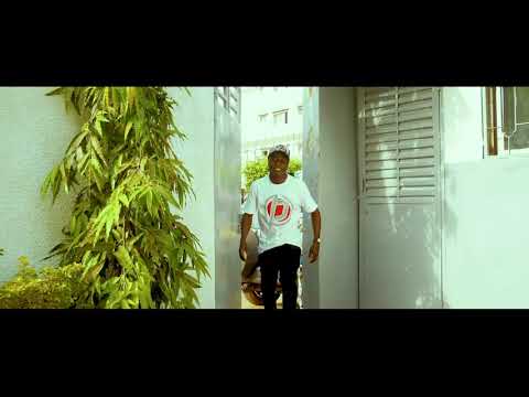 Zena Rose feat Bouba - N'wa Maa (CLIP🇬🇳 OFFICIEL 2020)