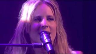 Lucie Silvas - The longer we&#39;re apart (Live at Paradiso)