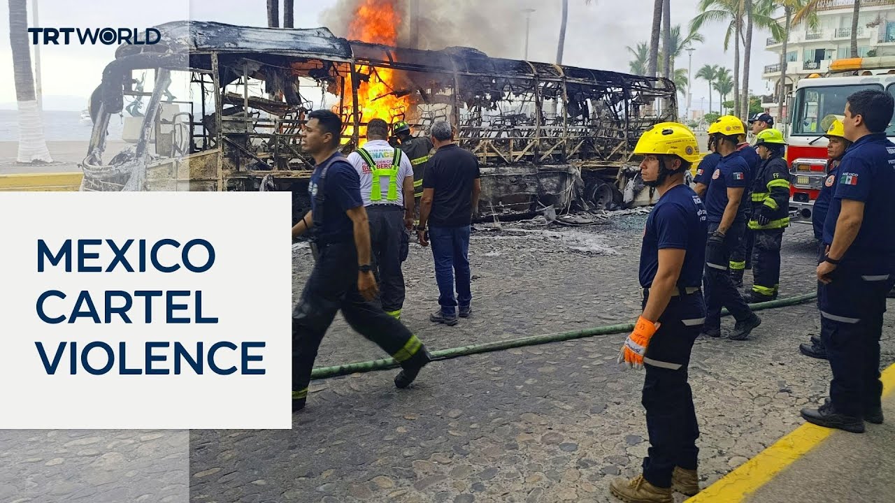 Mexico descends into chaos after drug lord 'El Mencho' killed