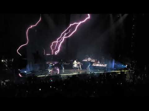 Anne-Marie - Rockabye (LIVE in Leeds)