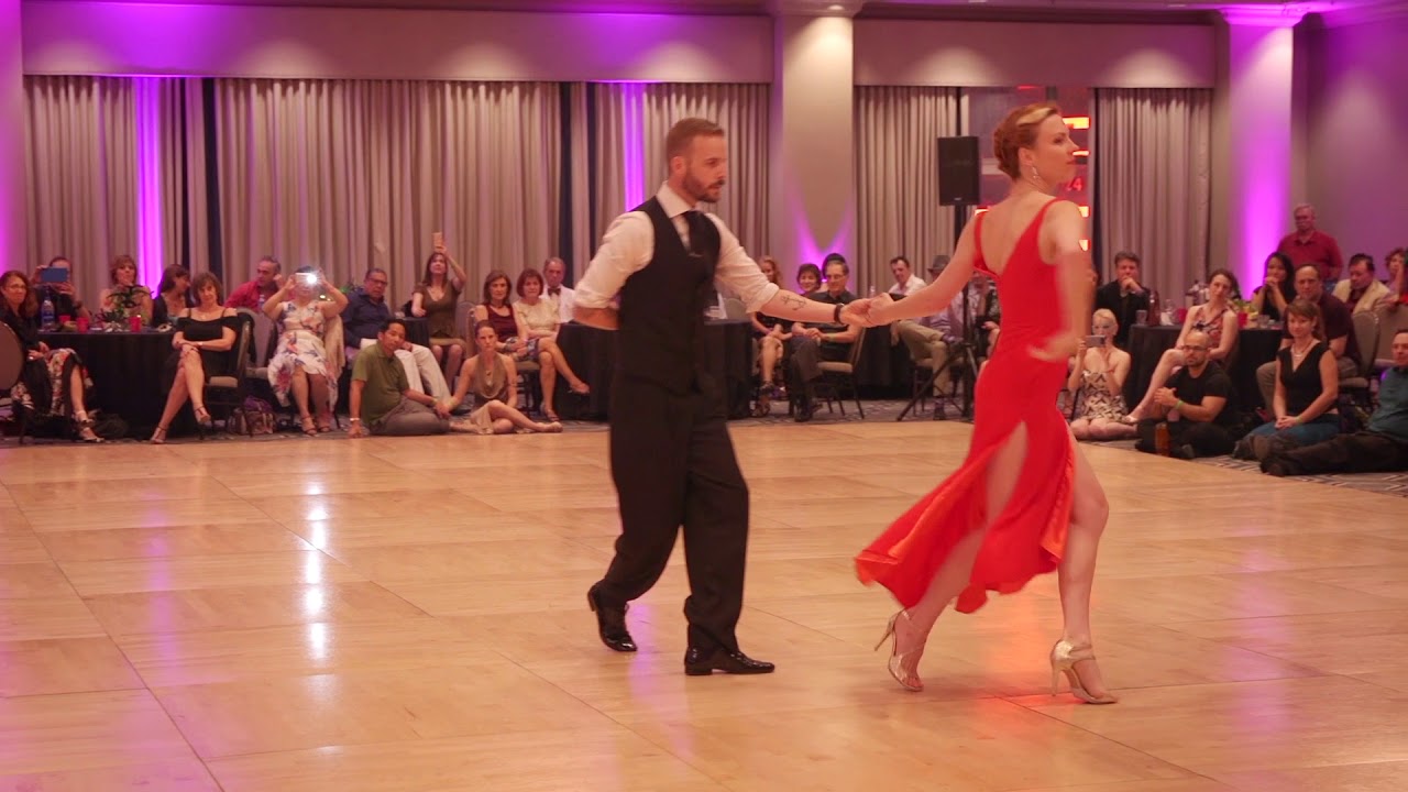 Liz & Yannick Vanhove 2 of 3