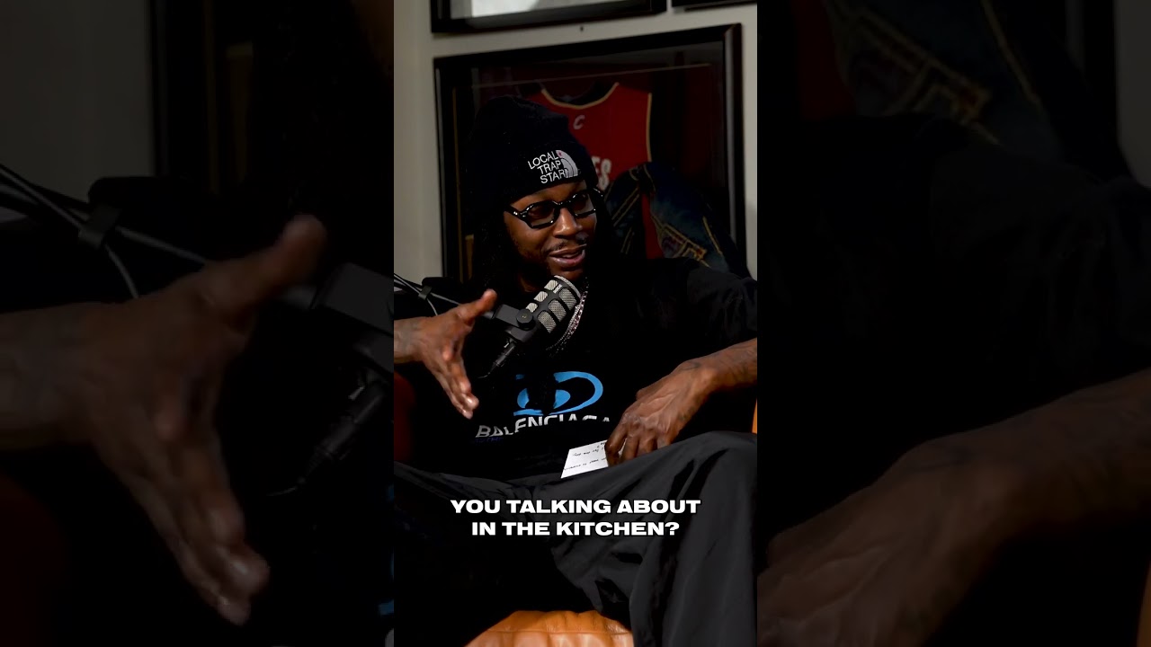 Not 2 Chainz says Halo gets his hating from his mama 😂 Should we get them on the court?? 👀