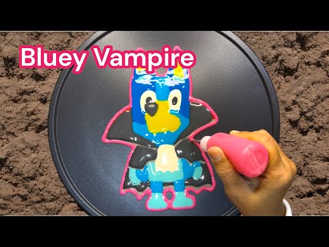 Bluey Vampire Pancake Art - Bluey, Vampire, Halloween, Pancake@rainbowpancakeart