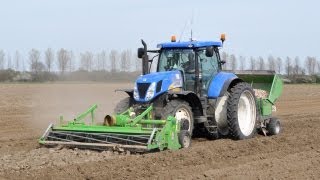 preview picture of video 'New Holland T7040 autopilot & Hassia SL4 - aardappelen planten'