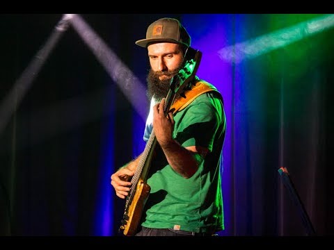 Ľudové mladistvá naživo v Kasárňach/Kulturparku