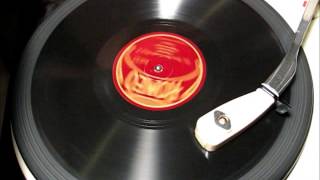 OH! HOW SHE COULD PLAY A UKULELE by Winnie Smith 1926