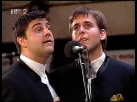 Deveta ura - klapa Crikvenica - FDK 2004