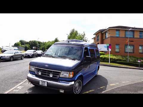 Ford Econoline E150 V8 - Glaval Universal - 1996 Conversion Day Van