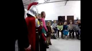 Groepsweekend Hoge Rielen; Team Schille zingt het dierenlied