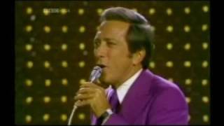 Andy Williams - Can&#39;t Take My Eyes Off You (Singing, Live! Year 1967)