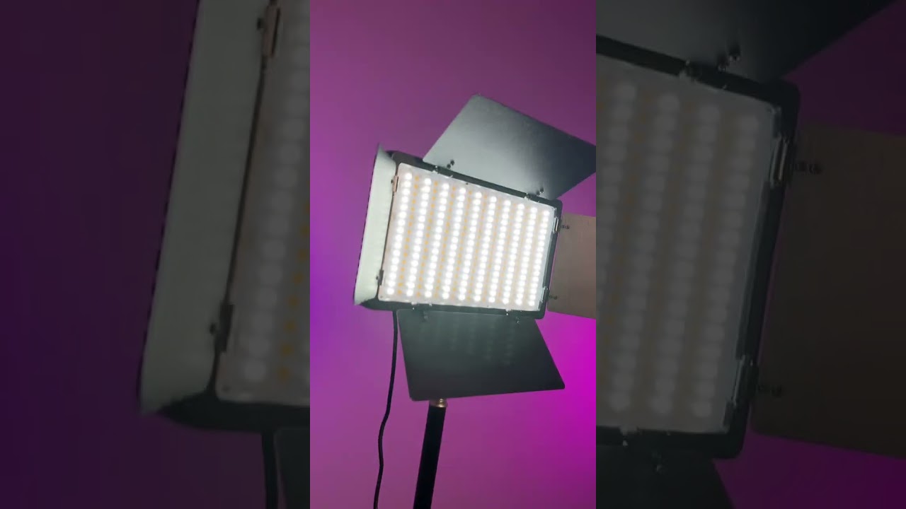 Профессиональный видеосвет LUX100 VL-1 RGB 20х11 см с направлением освещения + штатив 2.1м 