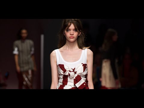 N21 by ALESSANDRO DELL'ACQUA WOMEN'S SPRING SUMMER 2016 | #fashionshow