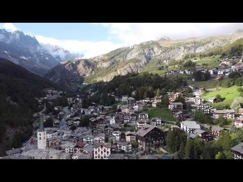 La Valtournenche vista dal drone.