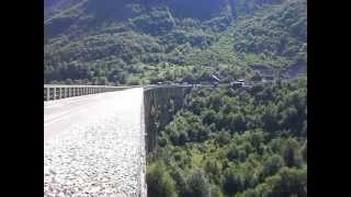 preview picture of video 'Auf der Tara Brücke in Montenegro - Tara Bridge in Montenegro'