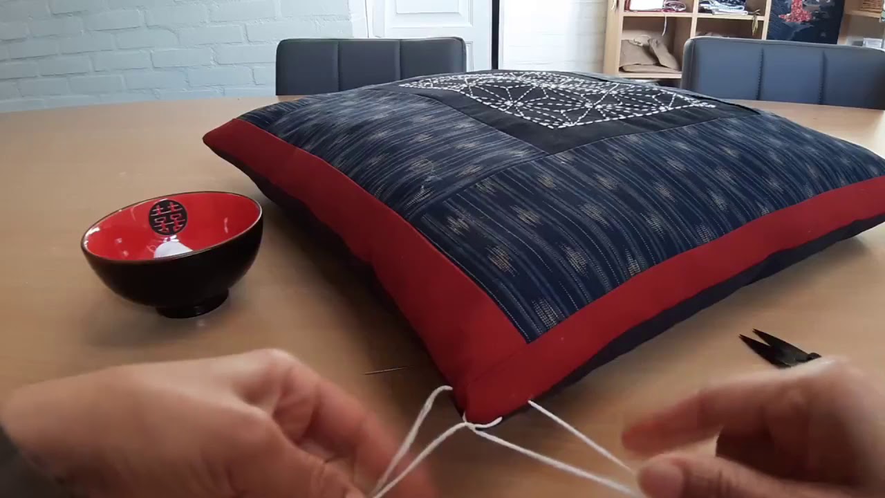 Making a zabuton (Japanese floor cushion) using the zabuton kit asanoha