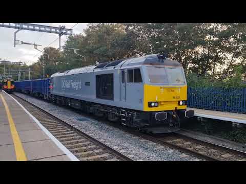 DCR 60029 Passing Through Reading West with Tones