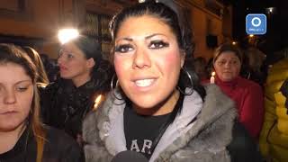 fiaccolata-per-fortuna-donne-chi-vi-picchia-non-vi-ama