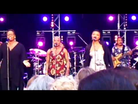 "Soul Sister" with Angélique Kidjo, Dianne Reeves and Lizz Wright