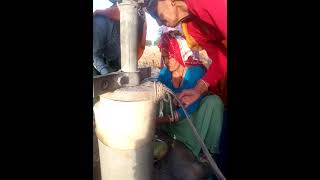 Download lagu nyi bor me pani lagya mp3