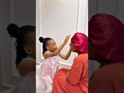 A 5 ans, elle maquille comme une pro 😍 @BabyLuke_ #babyluke #babymatifa #funnyfamily #shorts