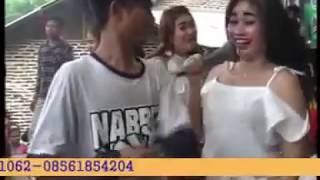 Download lagu MENGGILA PARA PENS SETIA NVS CINTA SEGI TIGA VOC:DEWI mp3 Download lagu MENGGILA PARA PENS SETIA NVS CINTA SEGI TIGA VOC:DEWI mp3