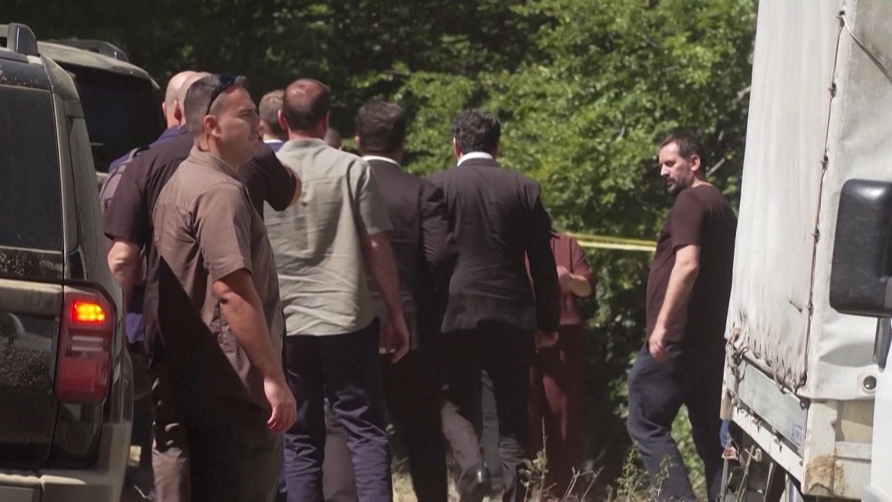 9 persona arrestohen në Zubin Potok për krime lufte, operacioni lidhet me “Grupin e intelektualëve” të zhdukur në 1999