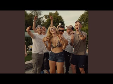 BACARDI (feat. Niamh)