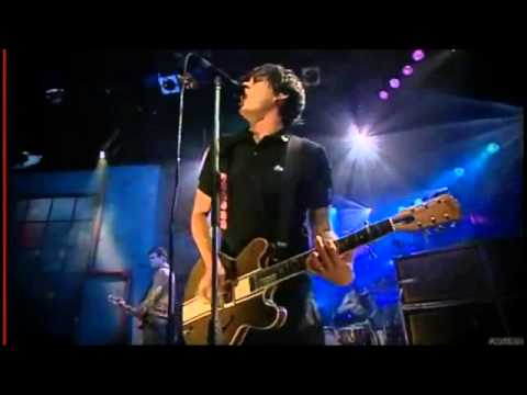 Blink 182 - I Miss You on Rove Live 2004