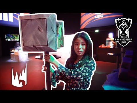 LEC Studio tour: The scuttle crab, LEC baron, VIP booth, trying out 2019 Worlds goods
