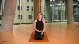 8 Minute Yoga: Guided Meditation with Claudia Alabiso