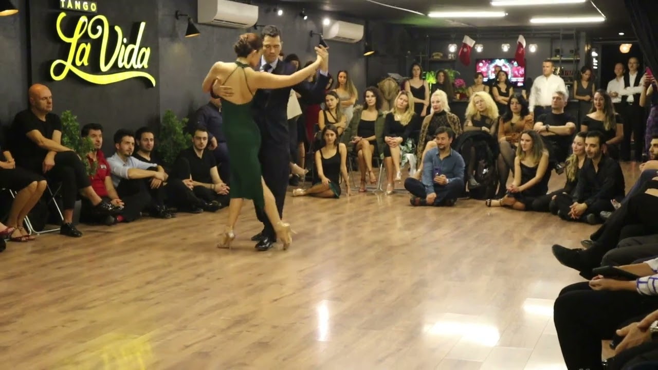 Video thumbnail for Sevinç Kula&Hernan Dario Hernandez 1/4 Carlos Di Sarli-Una Fija Tango La Vida Golden Nights