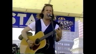 The Social Act - Somebody&#39;s Calling Me (LIVE)