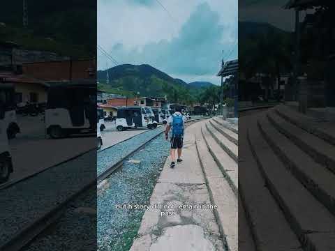 ¿Sabías que existe un pueblo en Antioquia que nació, creció y prosperó alrededor del ferrocarril? 🚂✨