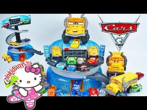 CARS 3 MISS FRITTER WRECKS THE FLORIDA 500 SPEEDWAY PISTON CUP RACERS STORY SET