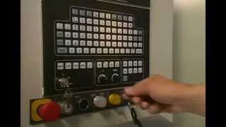preview picture of video 'CNC-Overfræser: Opstart af Maskinen'