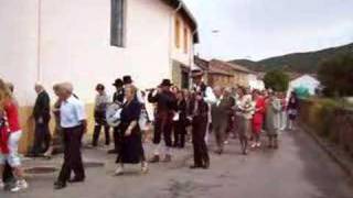 preview picture of video 'La Mata de Curueño - Procesión de San Martín'