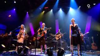 Dixie Chicks - The Long Way Around (Live Jools Holland 2006)