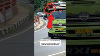 Download lagu Wajar saja jika klakson truk bisa terdengar sampai satu kampung, coba kalian liat corong trompetnya. mp3