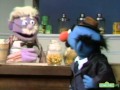 Sesame Street Simon Soundman Buys A Saw