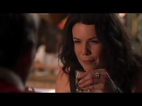 Bad Santa 2003 Willie meets sue while at a bar scene