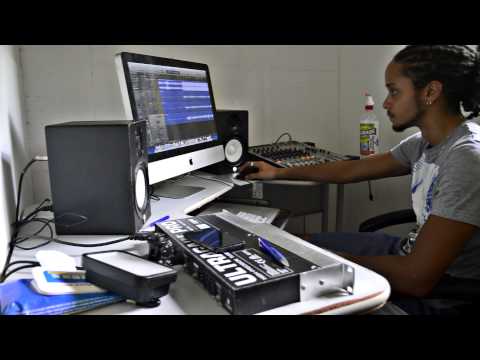 Trailer | Aknose  - Close My Eyes | Los Connardos